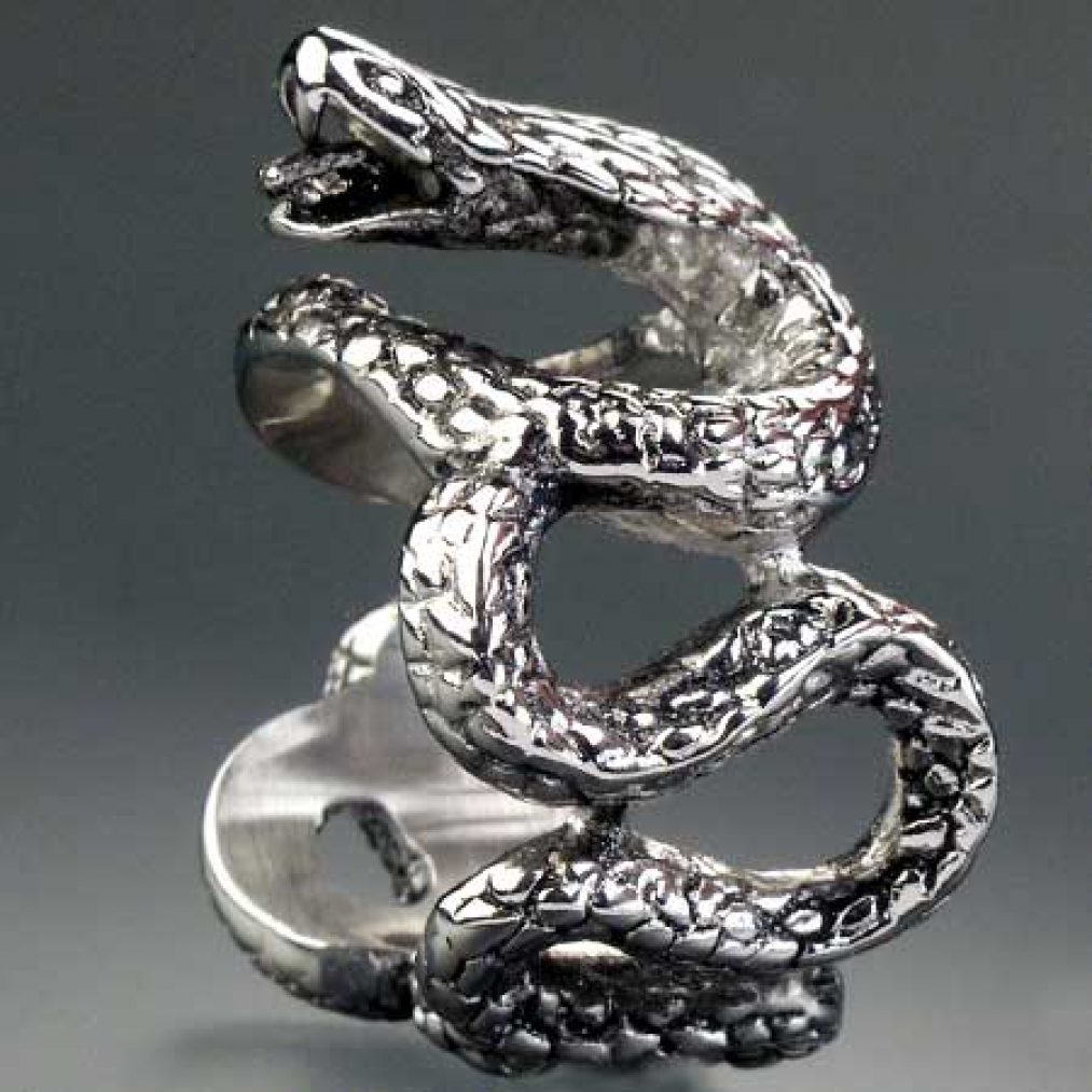 Schlange Klapperschlange Edelstahl- Ring Kobra sehr plastisch